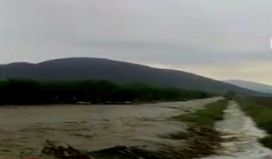 Resultado de imagen para huaico en el rio huaura
