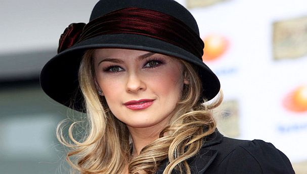 Aracely Arámbula habla sobre la serie de Luis Miguel