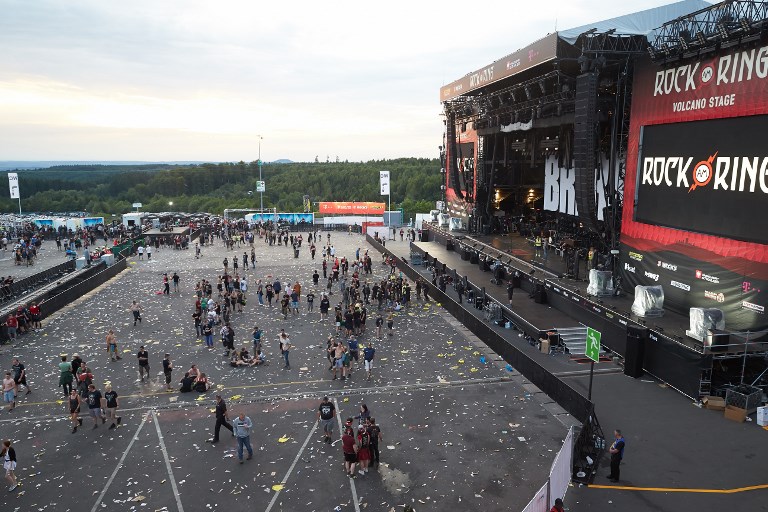 Evacúan festival de música en Alemania por amenaza terrorista