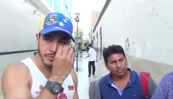 Facebook: denuncian maltrato a venezolano que vendía arepas en ... - América Televisión