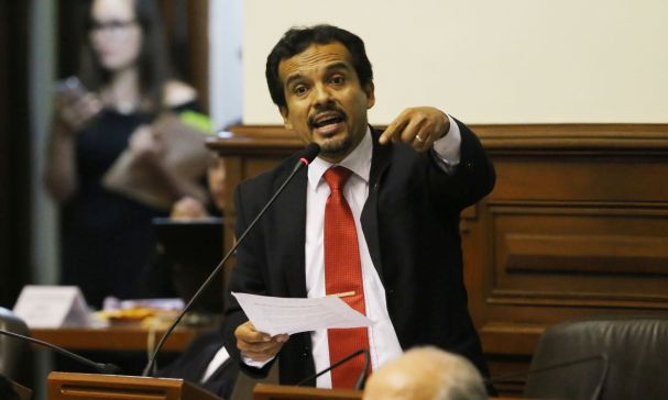 Frente Amplio inicia proceso disciplinario a congresista Humberto Morales por comentario machista Frente Amplio inicia proceso disciplinario a congresista Humberto Morales por comentario machista
