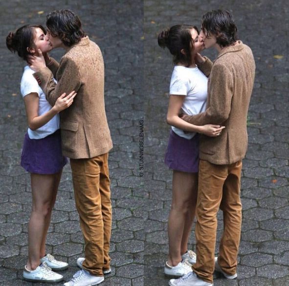 Selena Gómez besa a hombre que no es The Weeknd