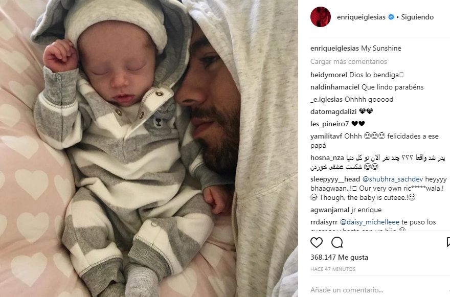 Enrique Iglesias comparte la primera foto de su hijo - América Noticias